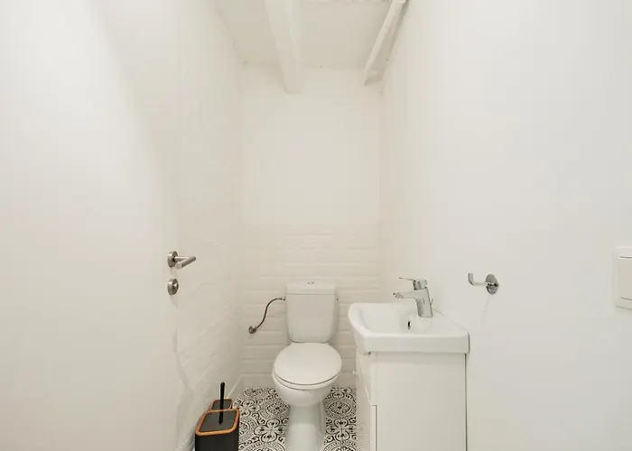 Design Loft Im Souterrain In Lage Διαμέρισμα