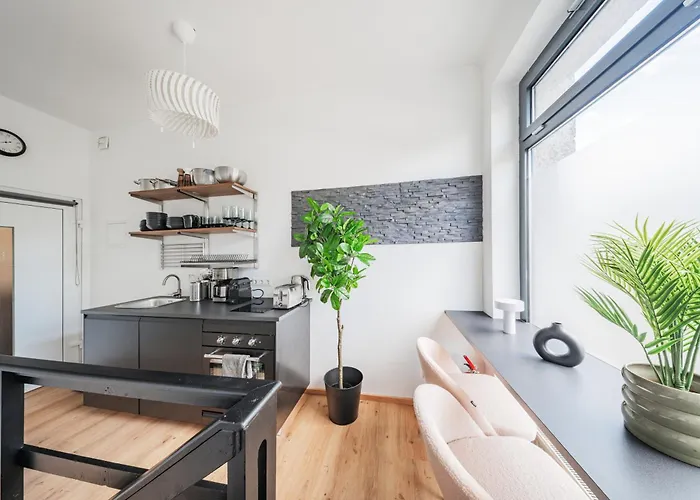 Design Loft Im Souterrain In Lage *